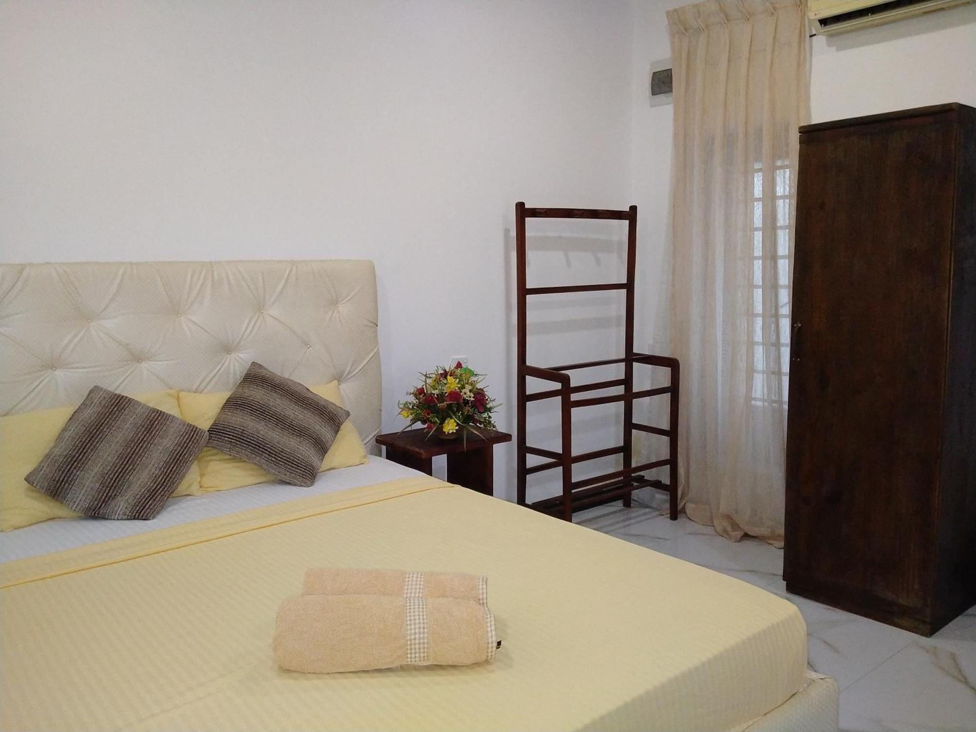 נגומבו Living Home חדר תמונה
